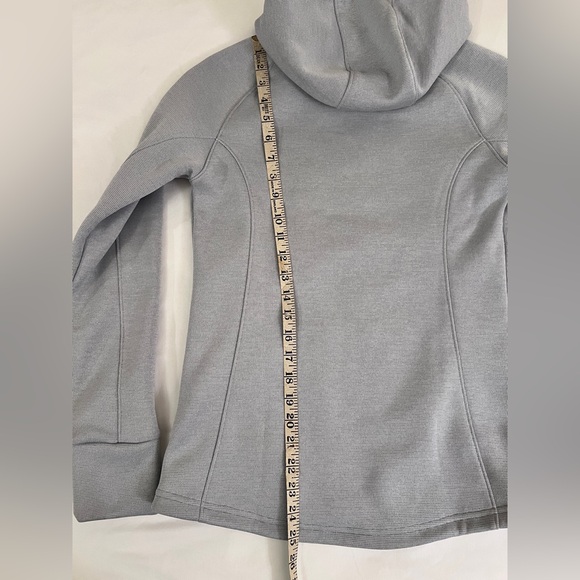 UNDER ARMOR GREY HOODED ZIP JACKET - Women’s Small - Zip pockets - Picture 9 of 10
